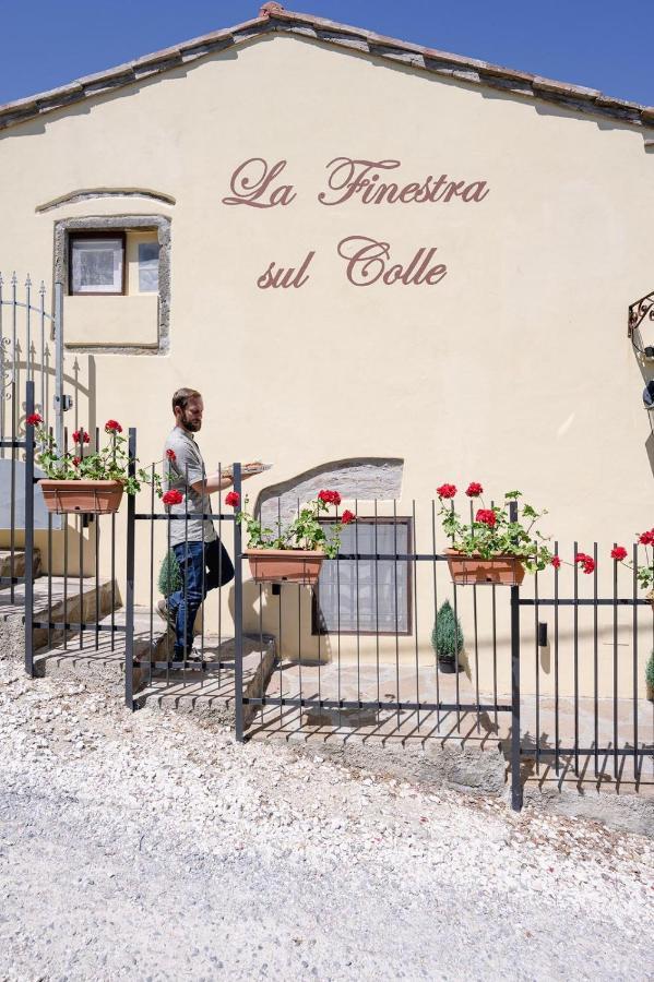 La Finestra Sul Colle Bed & Breakfast Parrana San Martino Екстериор снимка